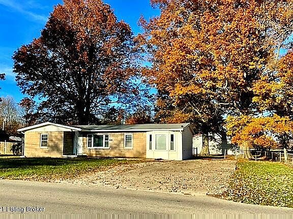 2nd image of 954 Fisher Ln