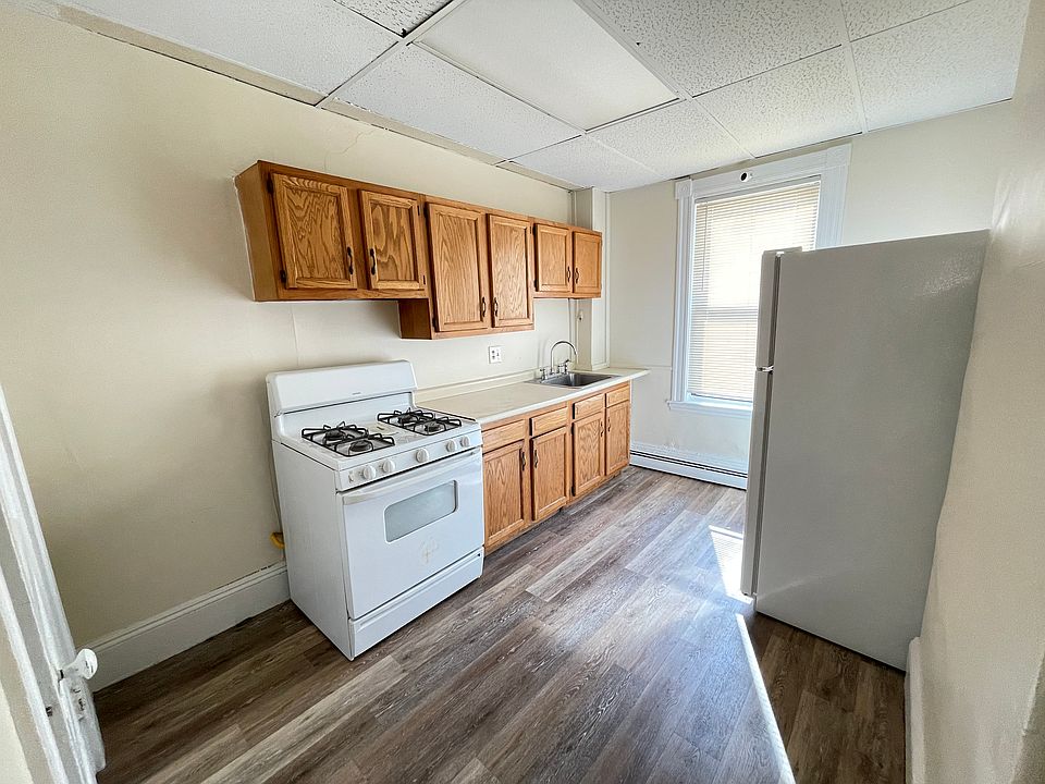 1st image of 11A Linden St #1A