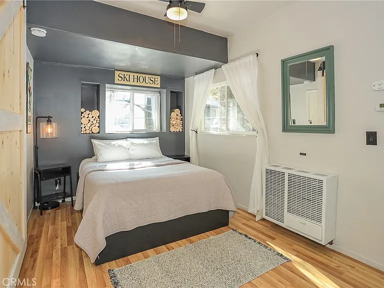 325 Hilltop Ln — Photo 16