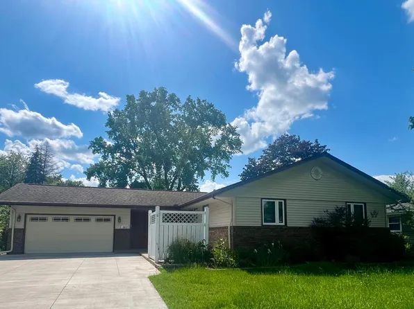 3317 Yukon Ave N, New Hope, MN 55427