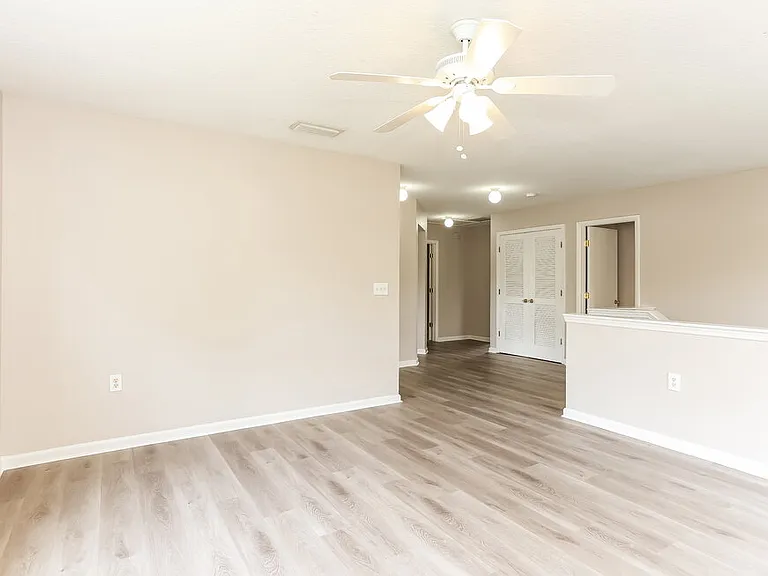 2300 Justin Lake Dr — Photo 12