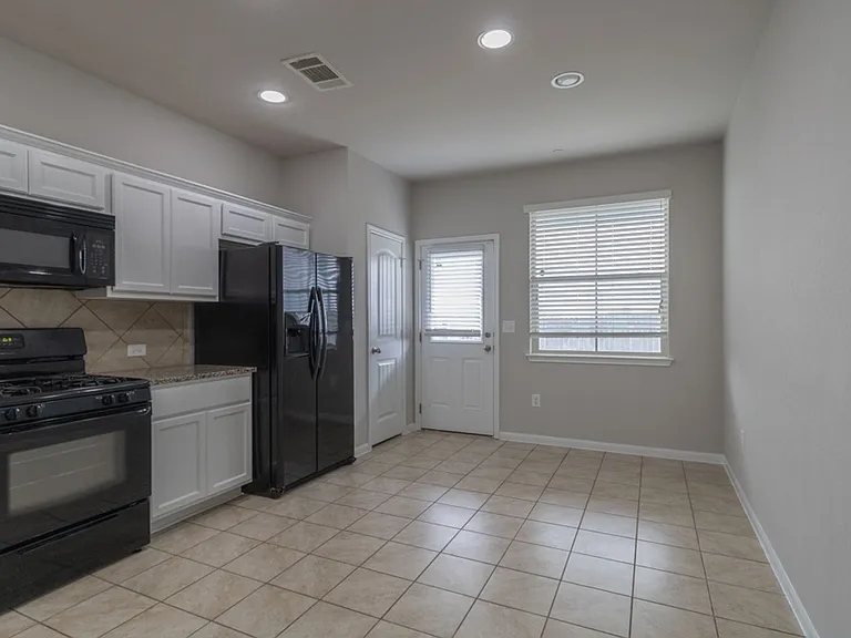 2880 Donnell Dr #4101 — Photo 7