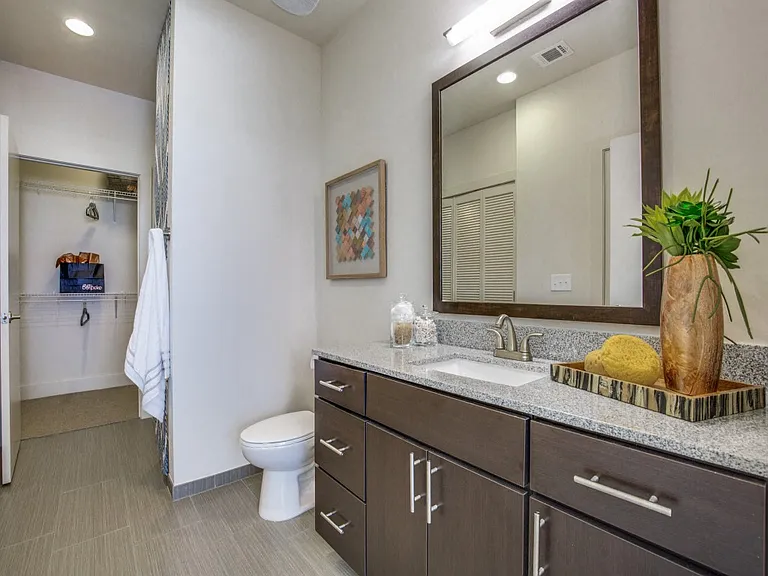 Folio West Houston — Photo 9
