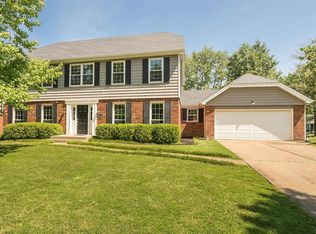 1536 Virginia Dr, Ballwin, MO 63011