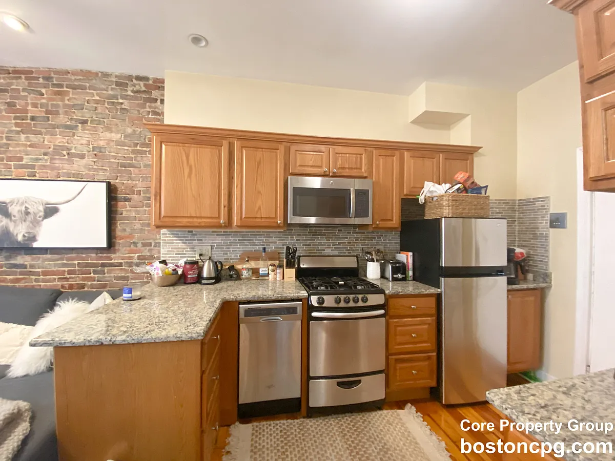 Building Photo - 58 N Margin St #1B