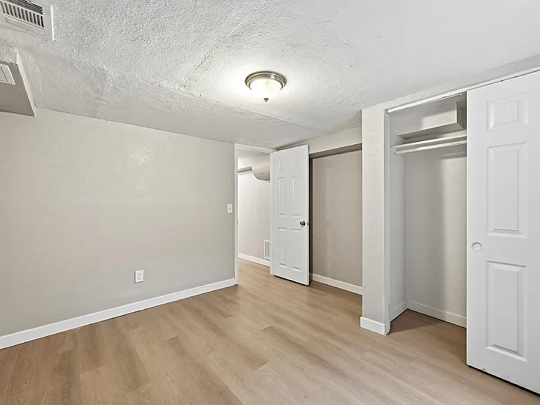 5565 S Delaware St #5571 — Photo 22