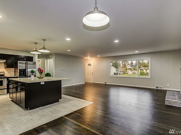 5th image of 4810 88th St NE