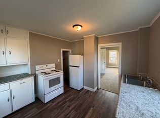 314 S Lake St #B, Ishpeming, MI 49849