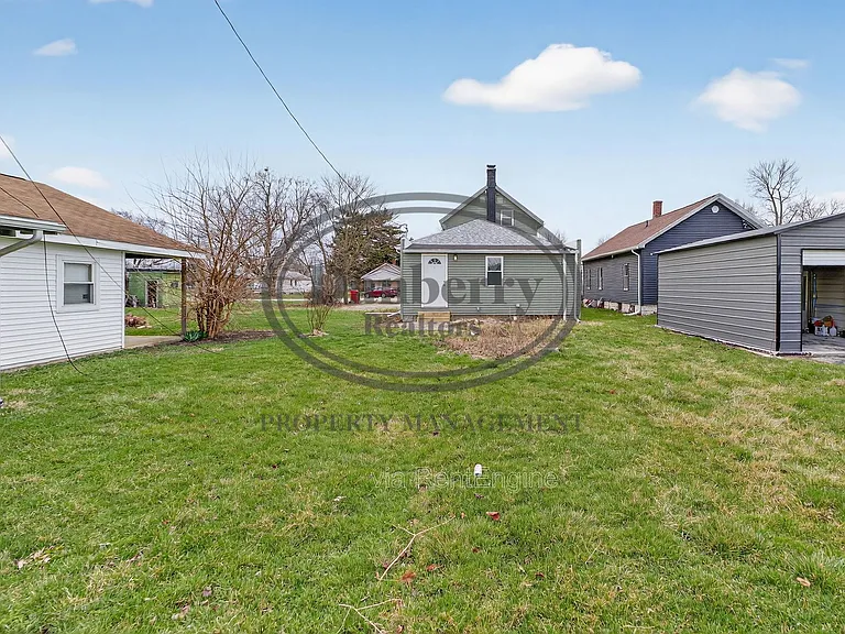 260 E 6th St — Photo 15