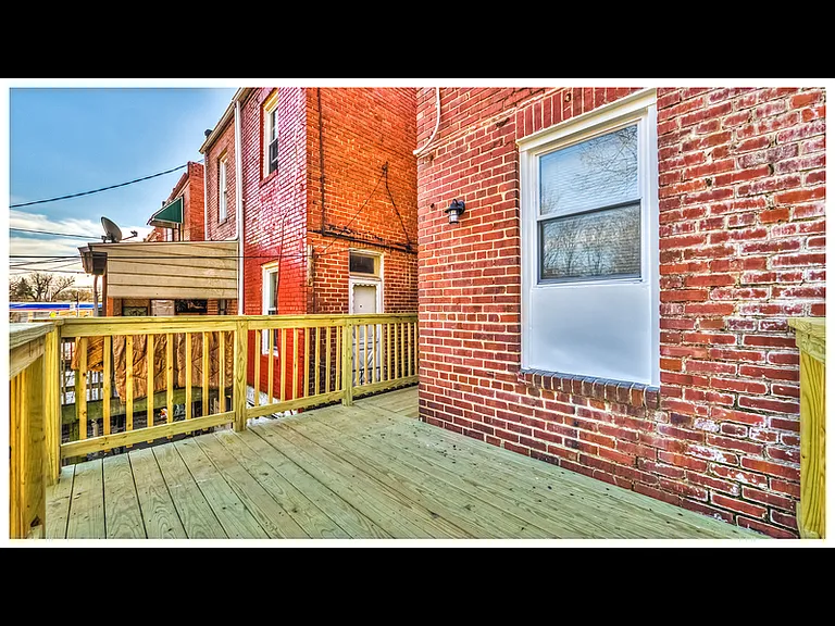 3336 W Caton Ave — Photo 29