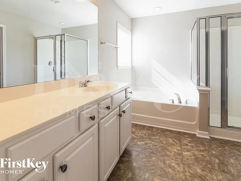 423 Mountain Laurel Cir — Photo 11