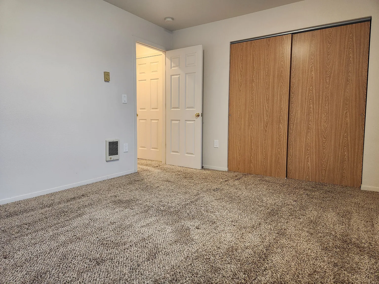 1 bed, 1000 sqft, $1,450 — Photo 4