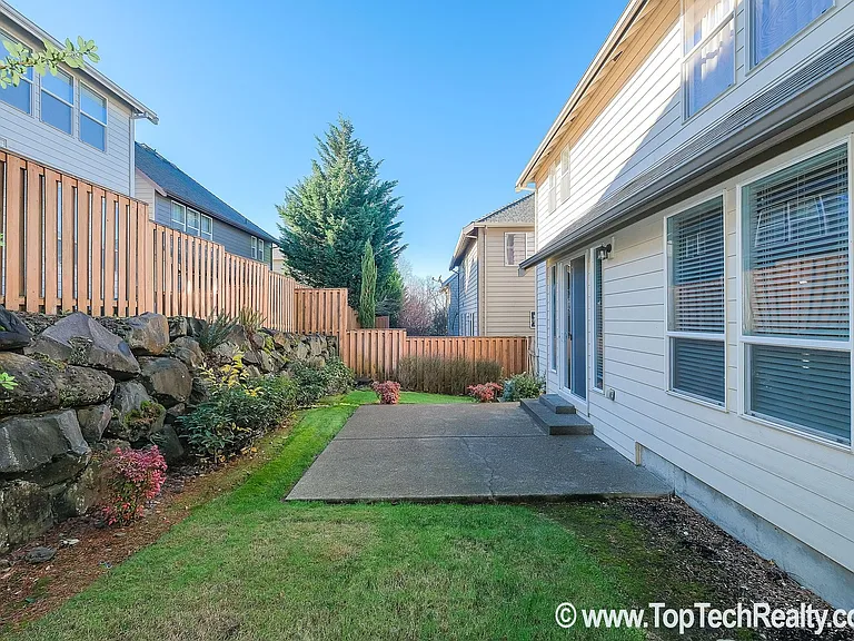 12750 NW Alsace Ln — Photo 22