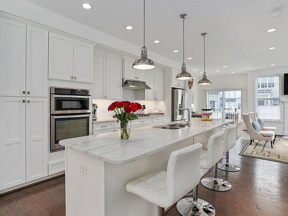 4th image of 2764 Ashcombe Dr