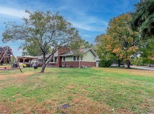 5337 Sailor Ln, Brooklyn Center, MN 55429