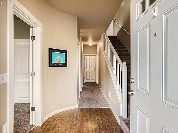 Entrance/Foyer>