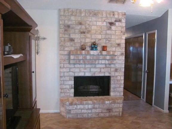 3rd image of 2850 Tuscarora Dr