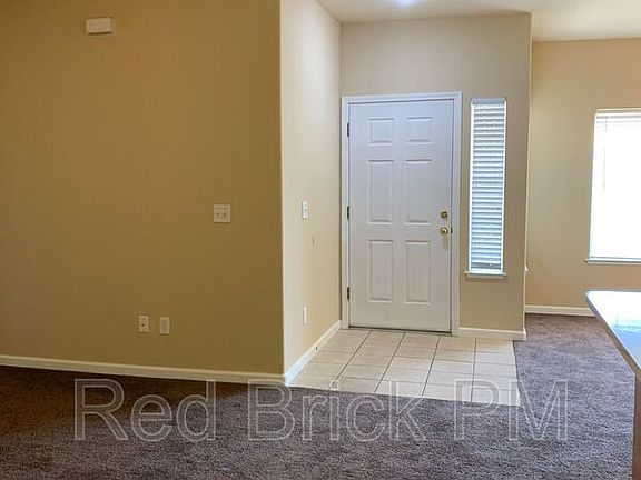 5th image of 620 Gateway Dr