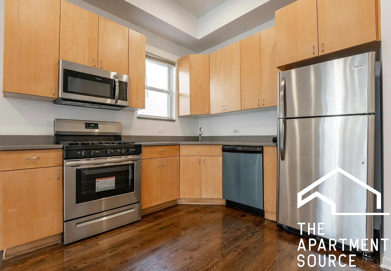 2112 North Campbell Avenue, Unit 1F — Photo 2