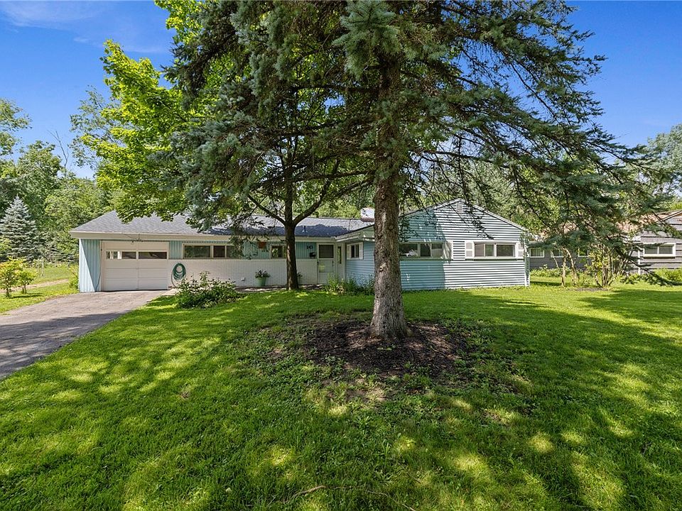 1st image of 143 Hemingway Dr