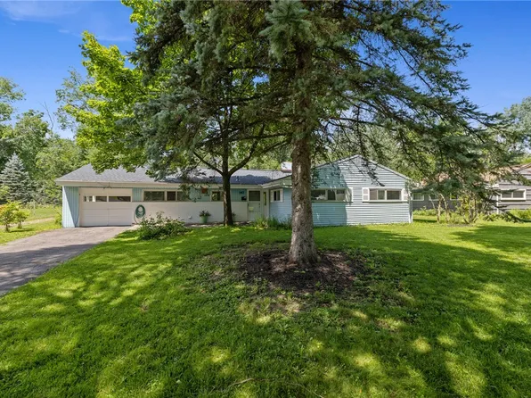 143 Hemingway Dr, Rochester, NY 14620