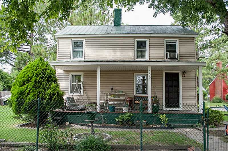 1st image of 2103 North St