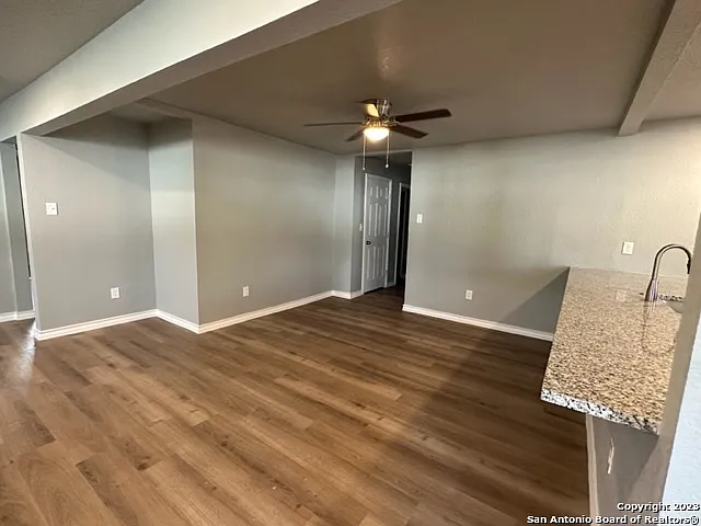 546 W Petaluma Blvd — Photo 10