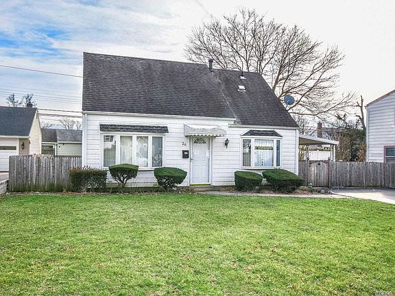 3rd image of 26 Appletree Ln