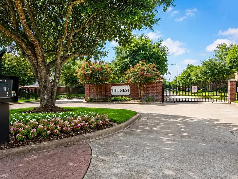 1414 Caravelle Ct — Photo 21