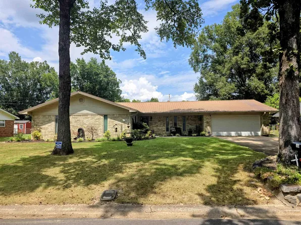 120 Jawanda Ln, Searcy, AR 72143