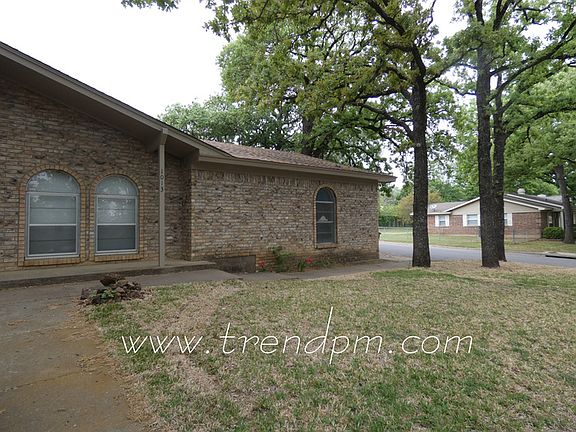 2nd image of 1013 Greendale Dr