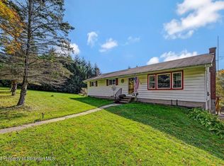 234 Spudeno Rd, Moscow, PA 18444