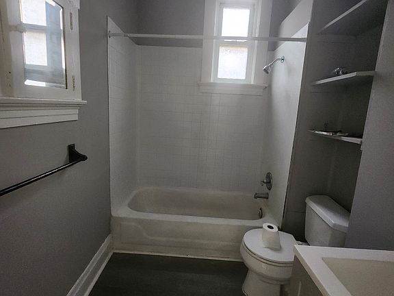 3rd image of 40 Wuest St #38A