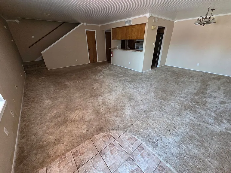 721 Laurelwood Dr #C — Photo 2