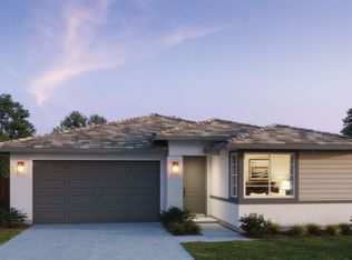 896 E Ahronian Ave, Fowler, CA 93625