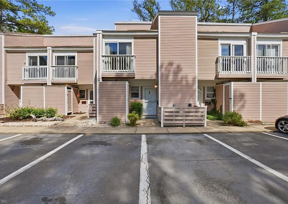 1st image of 1310 Linkhorn Cir