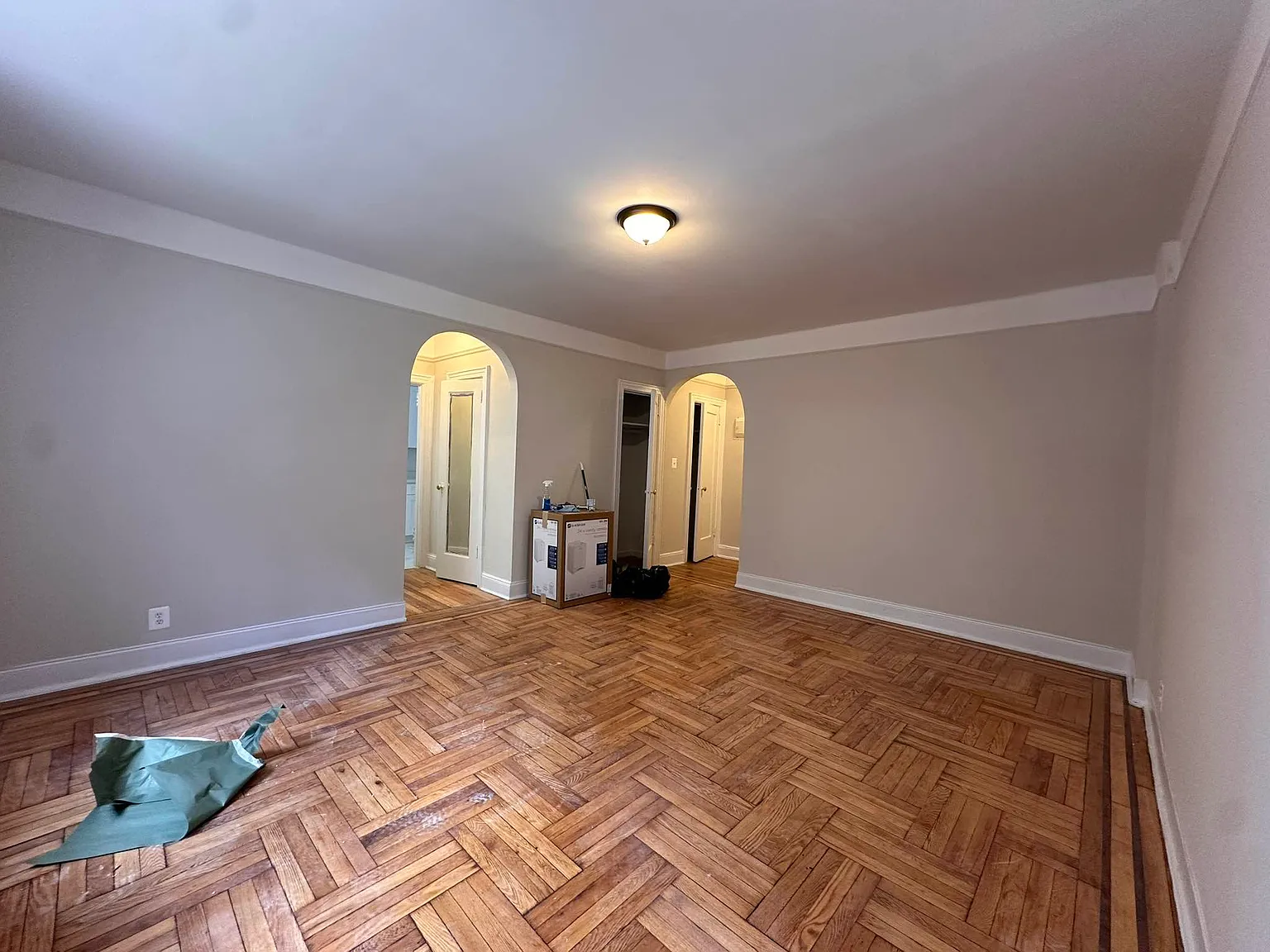 41-25 44th St APT A6 photo 1