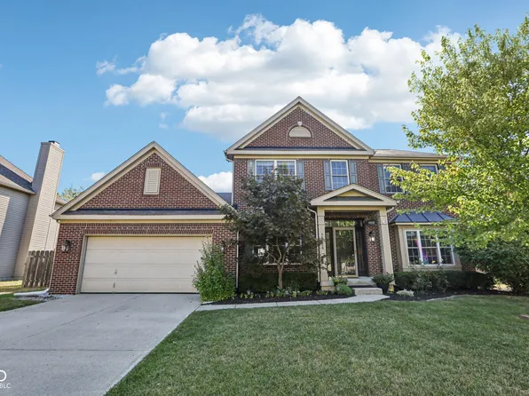 15425 Smithfield Dr, Westfield, IN 46074
