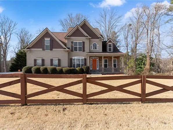 31 Cooper Lake Rd SW, Mableton, GA 30126