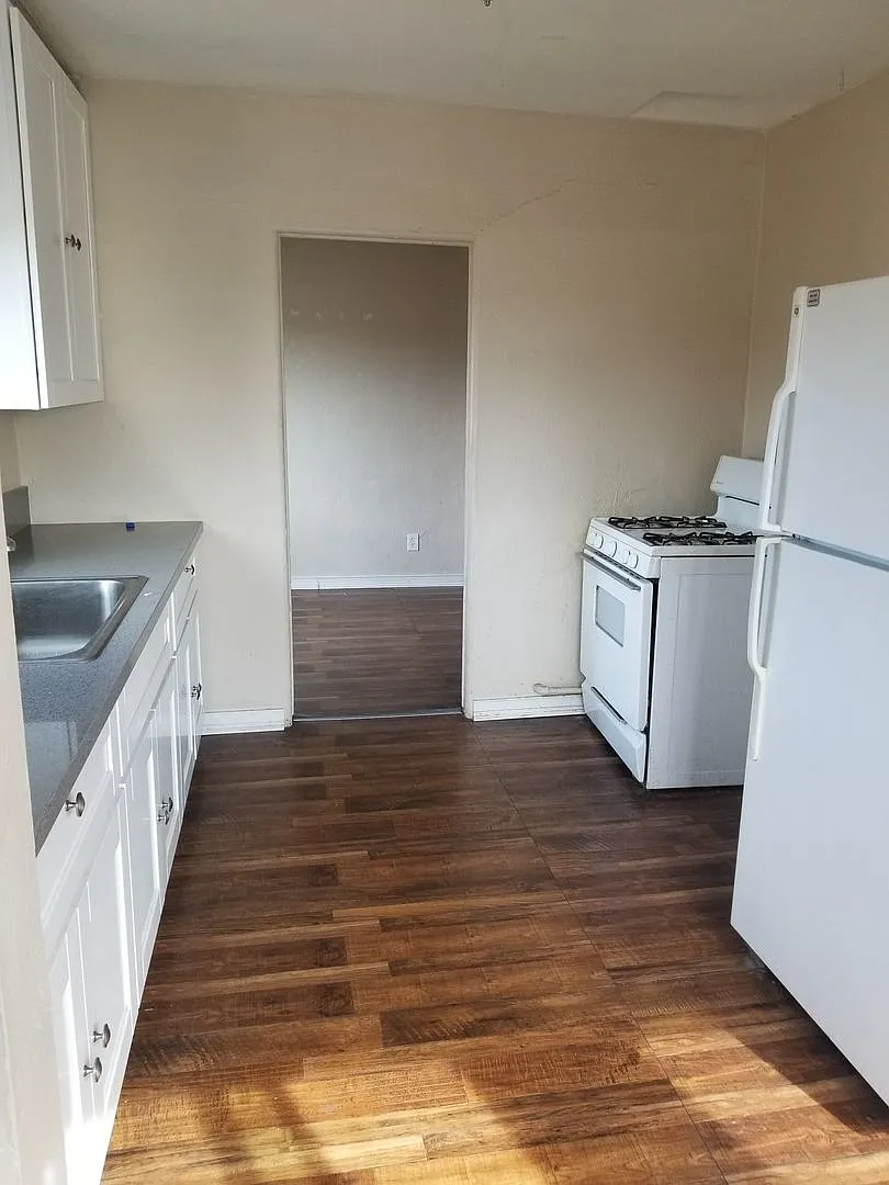 3137 National Ave. — Photo 4