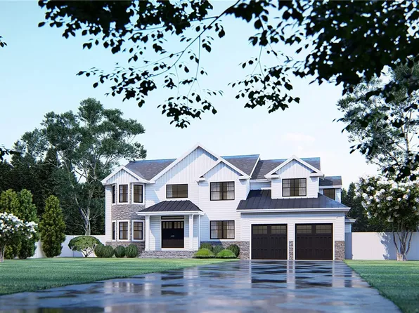 24 E Argonne Place, Massapequa, NY 11758