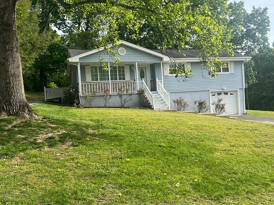 1st image of 212 Echo Hill Dr