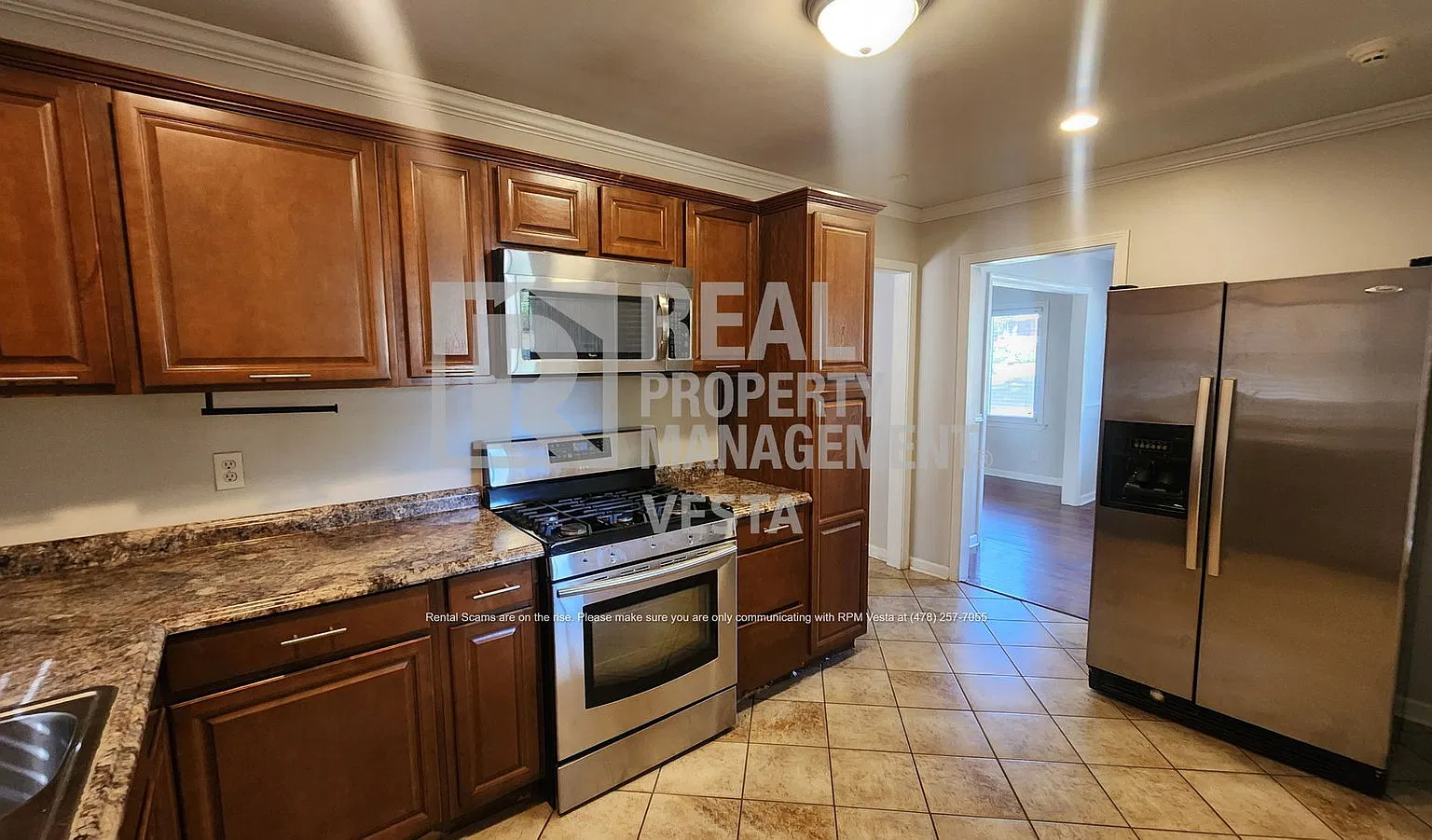 3 bed, 1.0 bath, 1150 sqft, $1,195 — Photo 3