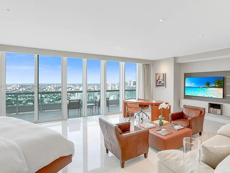 1643 Brickell Ave #Penthouse 4901 — Photo 5