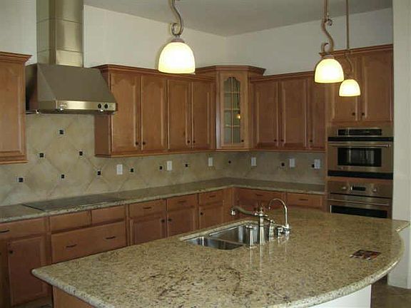 3rd image of 15466 W Surrey Court