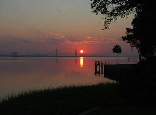 5483 River Trail Rd N, Jacksonville, FL 32277