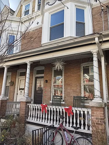 314 W Lemon St Photo 1