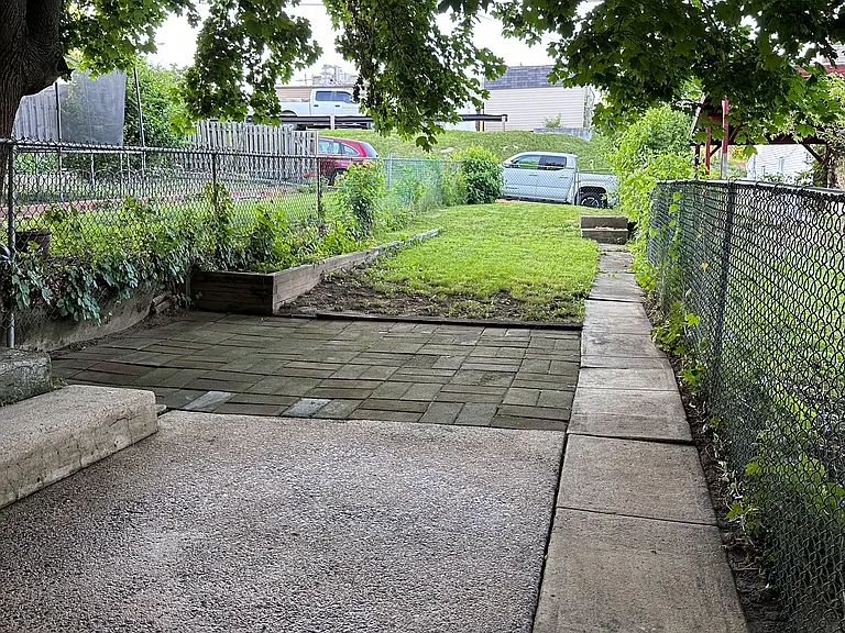 237 Chestnut St — Photo 33