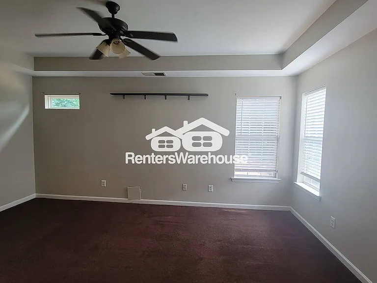 1353 Isleworth Cir — Photo 6
