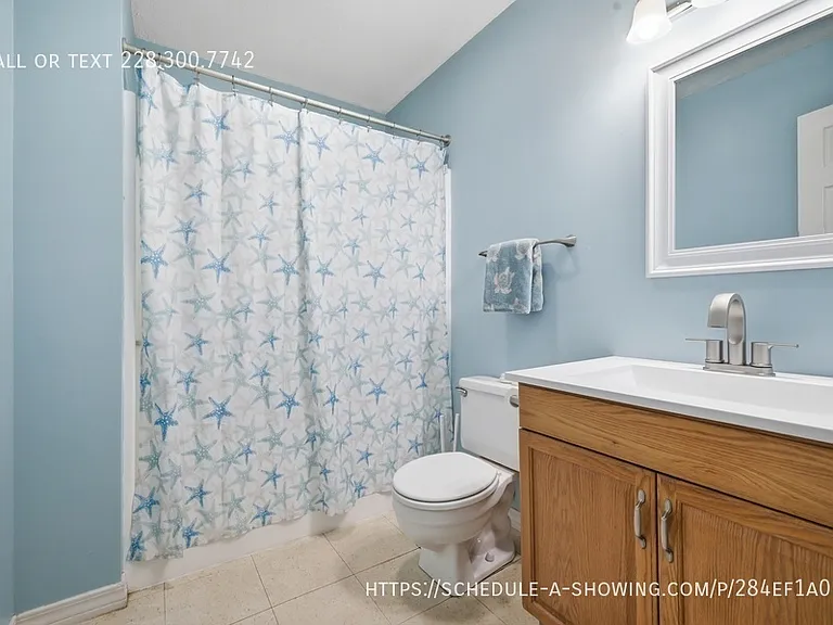 815 Amar St — Photo 10